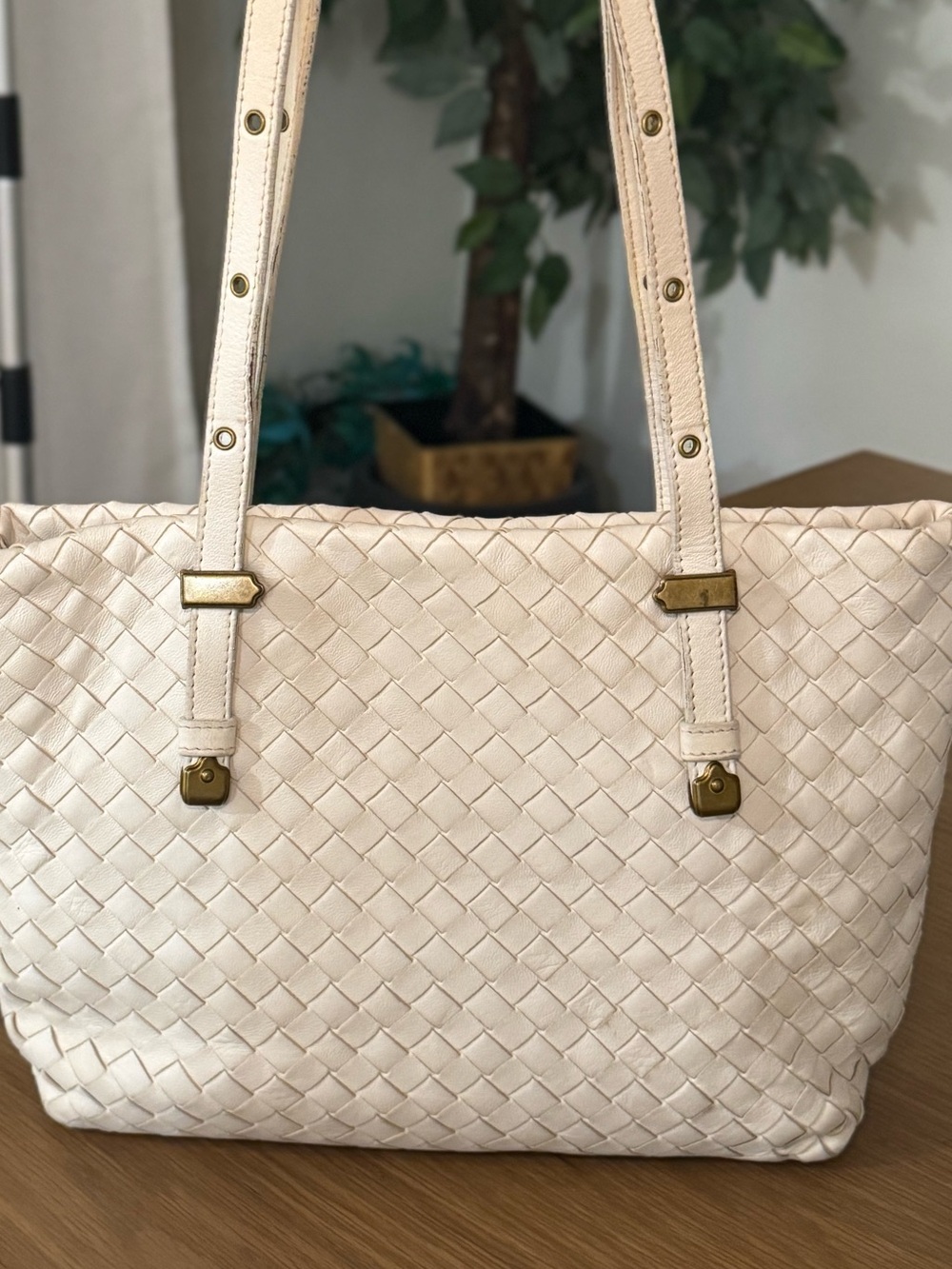Bottega Veneta Intrecciato White Leather Shoulder Bag
